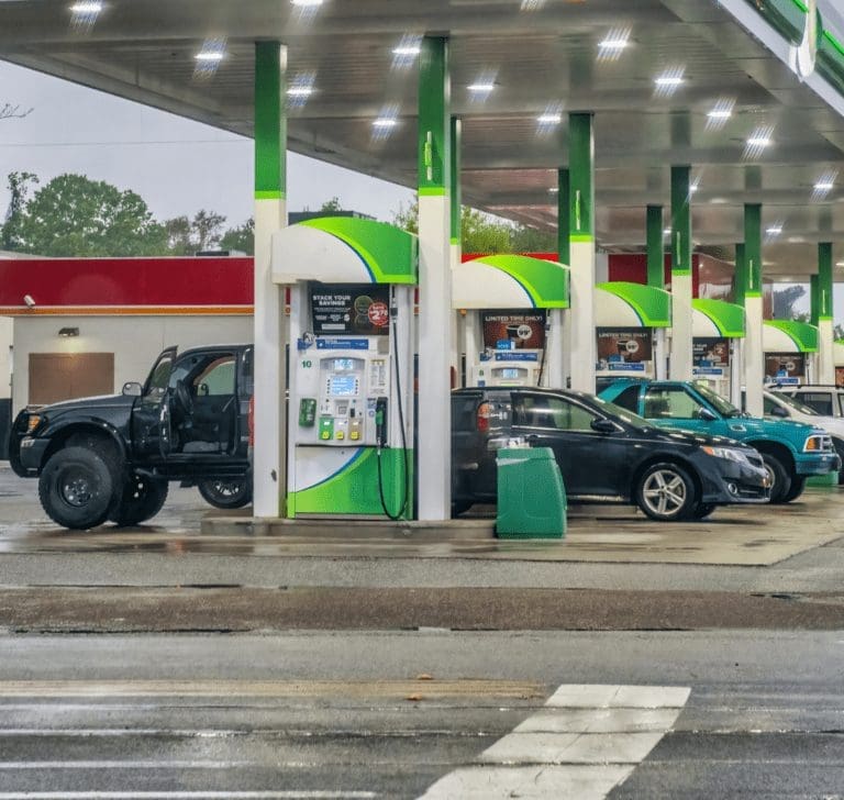 En la imagen se muestra una estación de carga de combustible