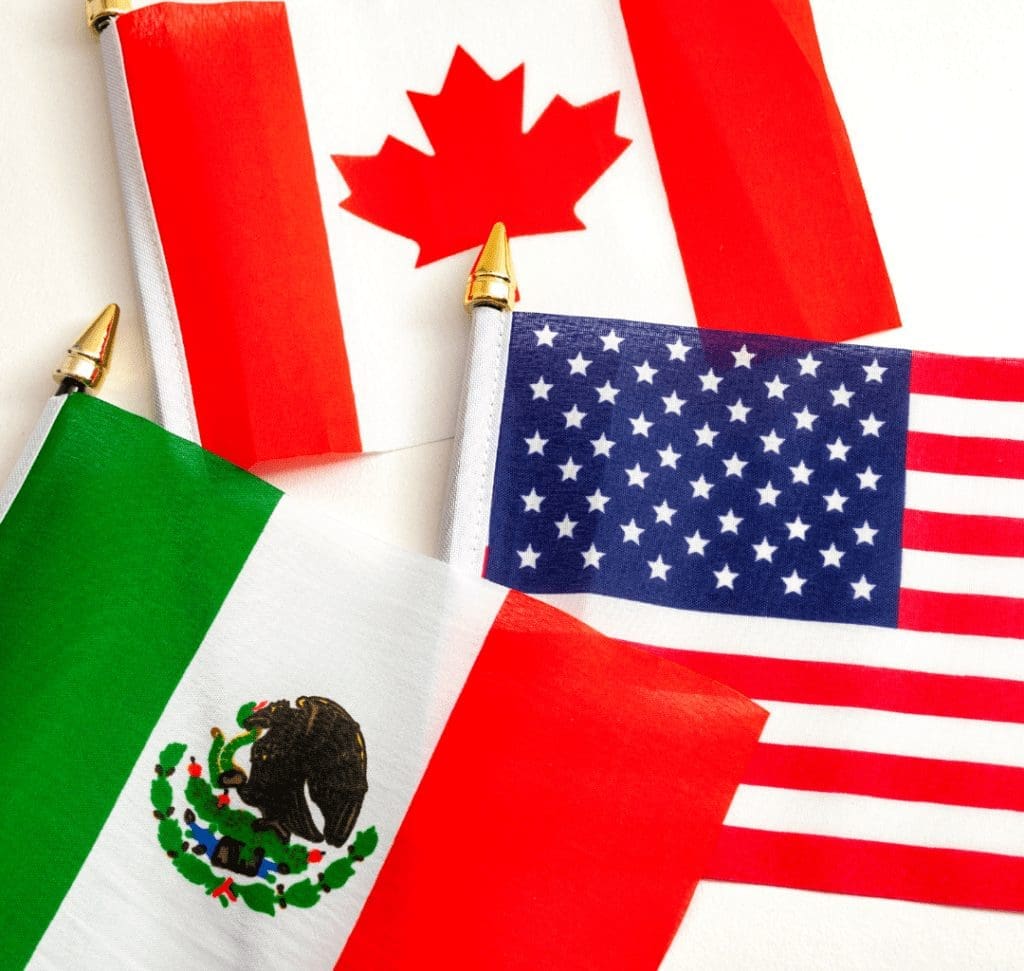 En la imagen se muestran las banderas de México, Canadá y EE.UU.
