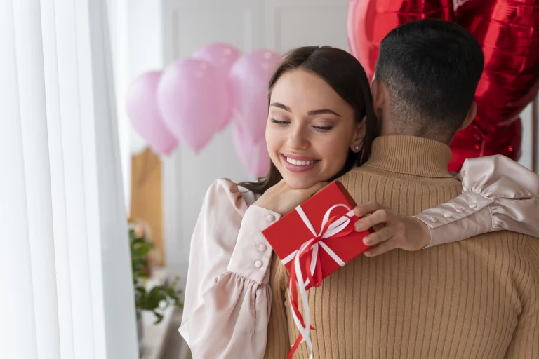 Los mejores regalos para sorprender a tu pareja en San Valentín si eres camionero