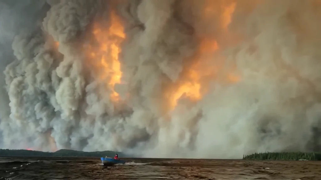 Cielo con apariencia apocalíptica en Ontario se vuelve viral causado por incendios forestales