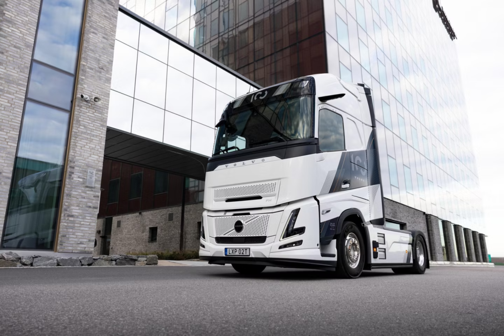 Volvo Trucks celebrates 100 years with a special edition of its FH and FH16 trucks