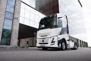 Volvo Trucks celebrates 100 years with a special edition of its FH and FH16 trucks