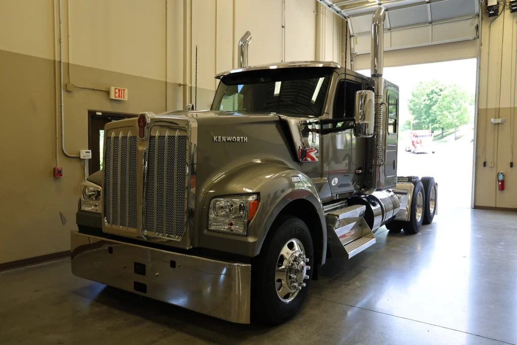 Kenworth W990 /Pilot