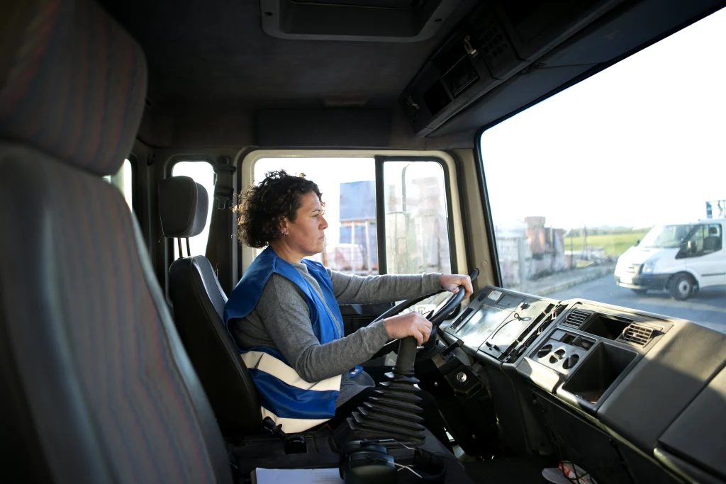Nearly 10,000 CDL Schools Shut Down by FMCSA in the U.S.
